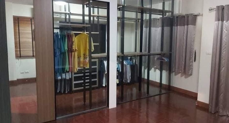 出售 3 卧室 独立屋 在 Bang Khen, 曼谷