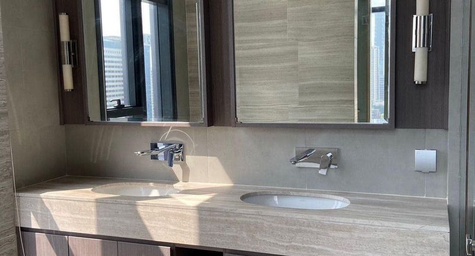 For sale 2 bedrooms condo in Sathon, Bangkok