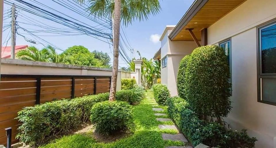 For rent 2 bedrooms villa in Mueang Phuket, Phuket
