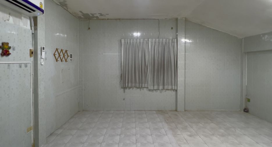 For sale 2 bedrooms house in Bang Kapi, Bangkok