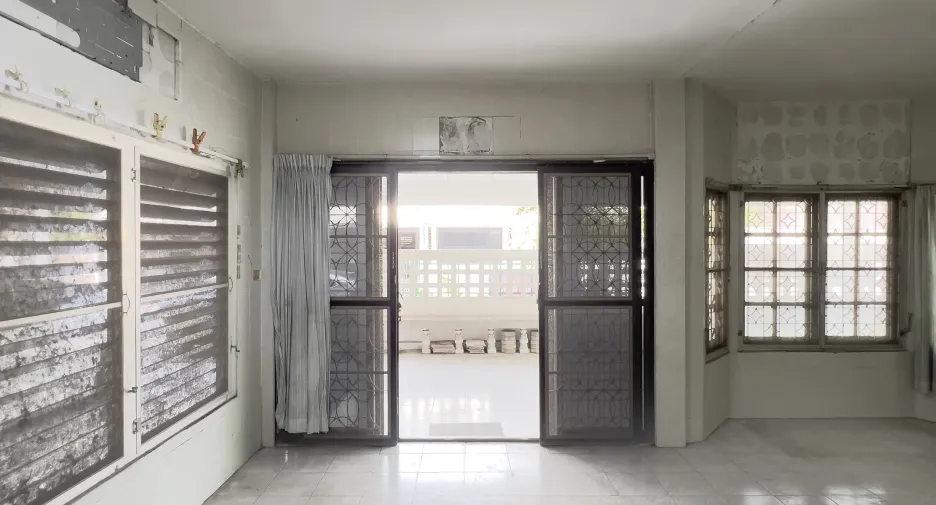 For sale 2 bedrooms house in Bang Kapi, Bangkok