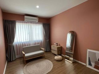 For sale 2 ベッドルーム townhouse in Saphan Sung, Bangkok