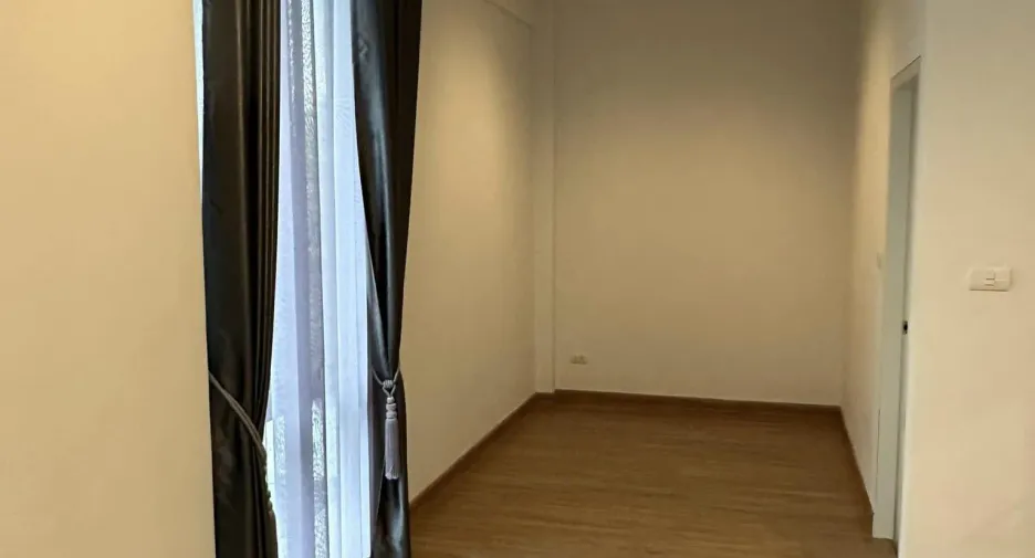 Haus zum Kauf mit 4 Zimmer in Nong Khaem, Bangkok