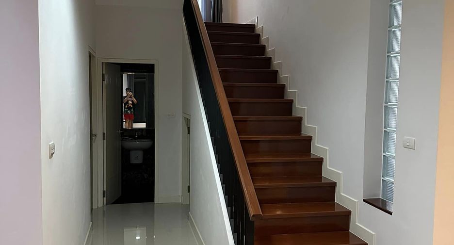 Haus zum Kauf mit 4 Zimmer in Nong Khaem, Bangkok