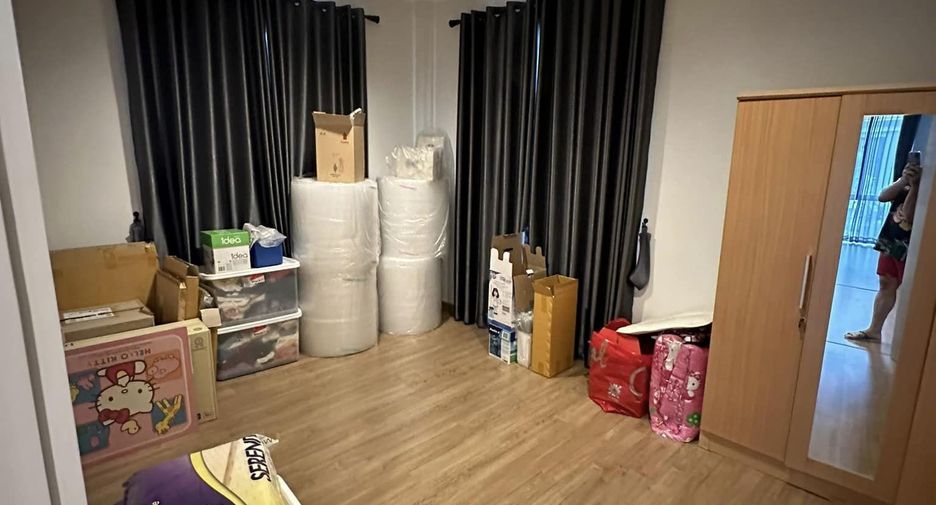 Haus zum Kauf mit 4 Zimmer in Nong Khaem, Bangkok