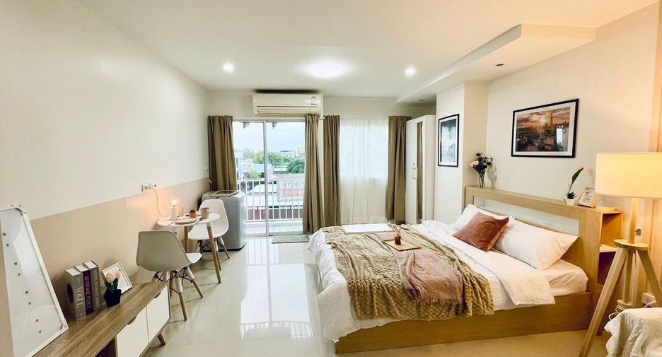 For sale studio condo in Mueang Samut Prakan, Samut Prakan