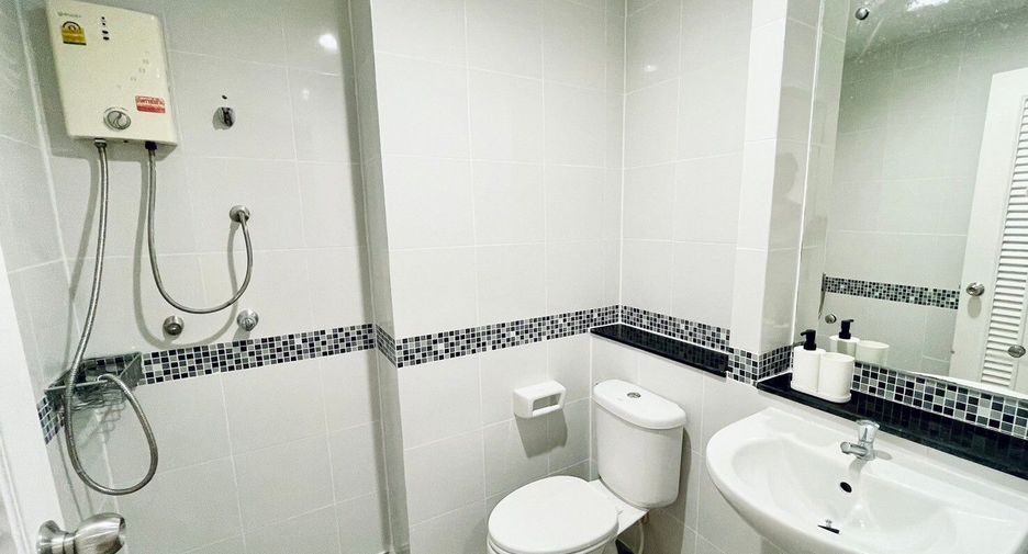 For sale studio condo in Mueang Samut Prakan, Samut Prakan