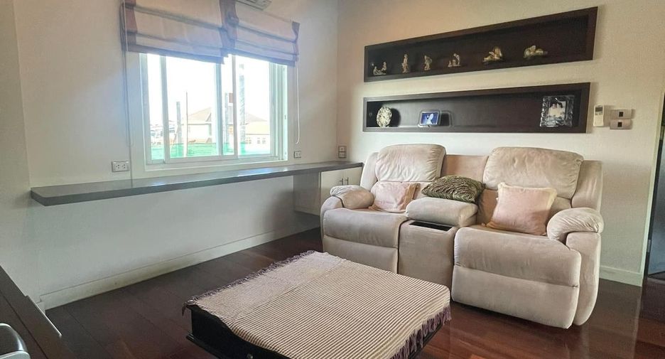 Haus zum Kauf mit 3 Zimmer in Bueng Kum, Bangkok
