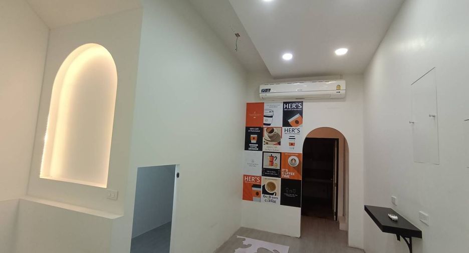 For sale 1 bed retail Space in Mueang Phetchabun, Phetchabun
