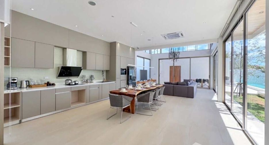 For rent 5 bedrooms villa in Thalang, Phuket