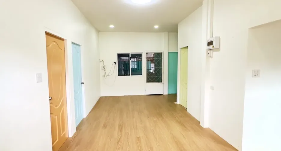 For sale 3 bedrooms house in Mueang Nakhon Sawan, Nakhon Sawan