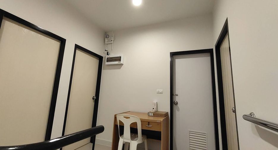For rent 3 bedrooms townhouse in Thalang, Phuket