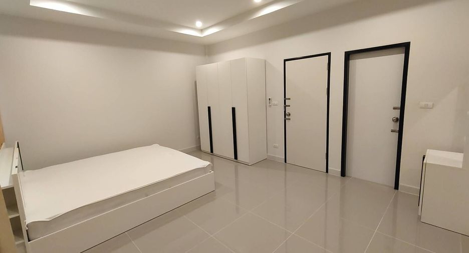 For rent 3 bedrooms townhouse in Thalang, Phuket