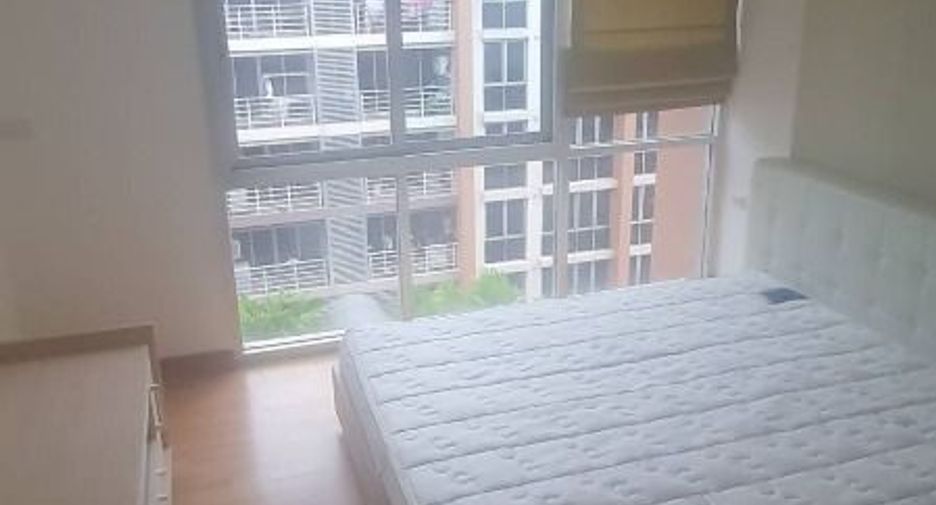 For sale 2 bedrooms condo in Khlong San, Bangkok