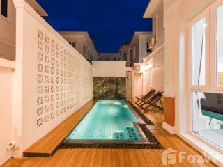 À louer 4 chambres maison à Mueang Phuket, Phuket