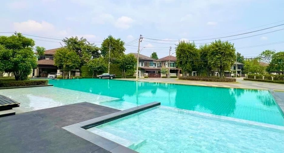 Casa en venta de 3 habitaciones en Bang Khen, Bangkok