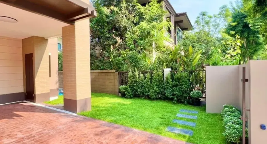 Casa en venta de 3 habitaciones en Bang Khen, Bangkok