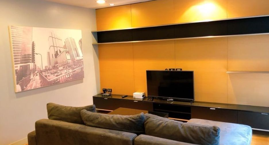 For sale 2 ベッドルーム condo in Sathon, Bangkok