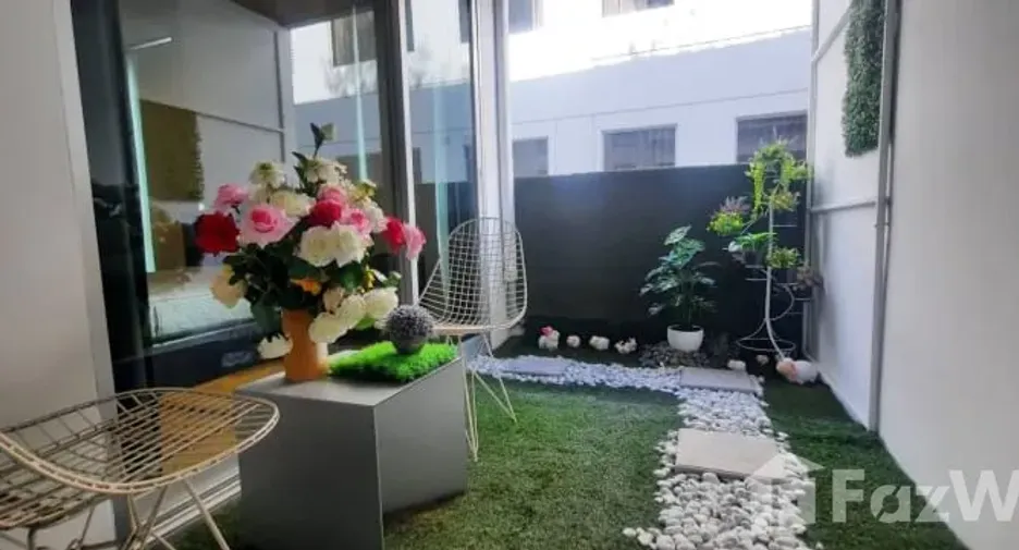 For sale 2 ベッドルーム condo in Sathon, Bangkok