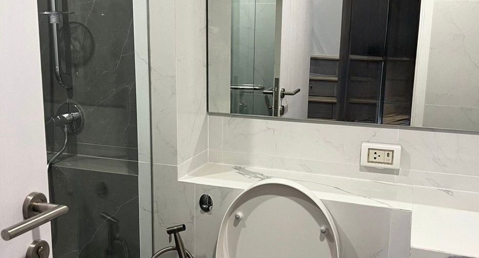 For sale 1 bed condo in Khan Na Yao, Bangkok