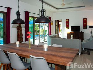 À louer 3 chambres villa à Mueang Phuket, Phuket