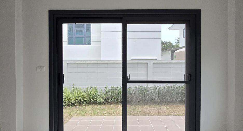 For sale 4 bedrooms house in Mueang Phuket, Phuket