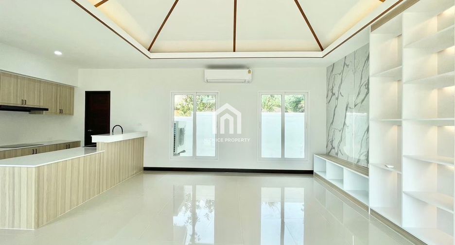 For sale 3 bedrooms house in Mueang Phuket, Phuket