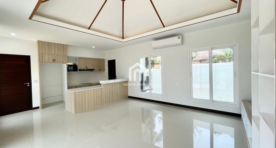 For sale 3 bedrooms house in Mueang Phuket, Phuket