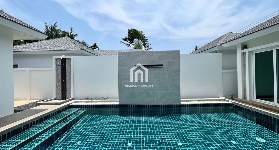 For sale 3 bedrooms house in Mueang Phuket, Phuket