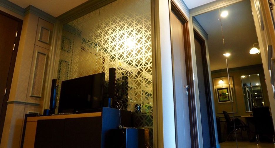 For sale 1 bed condo in Sathon, Bangkok