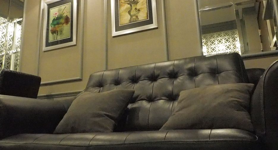 For sale 1 bed condo in Sathon, Bangkok