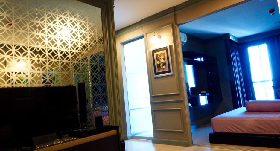 For sale 1 bed condo in Sathon, Bangkok