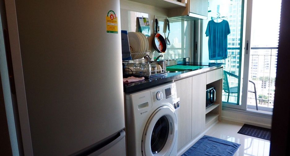 For sale 1 bed condo in Sathon, Bangkok