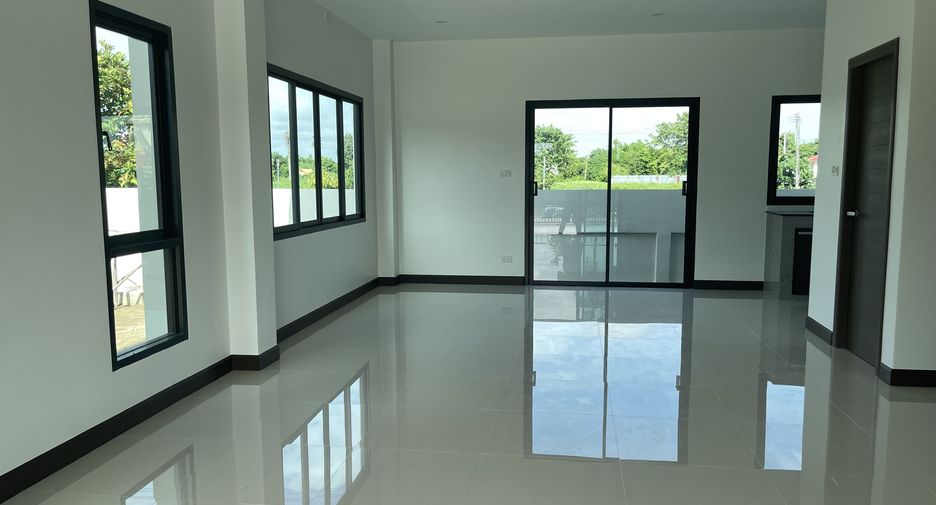 For sale 3 bedrooms house in Mueang Phitsanulok, Phitsanulok