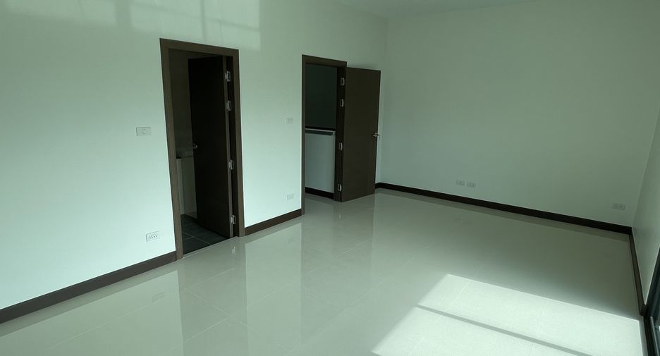 For sale 3 bedrooms house in Mueang Phitsanulok, Phitsanulok