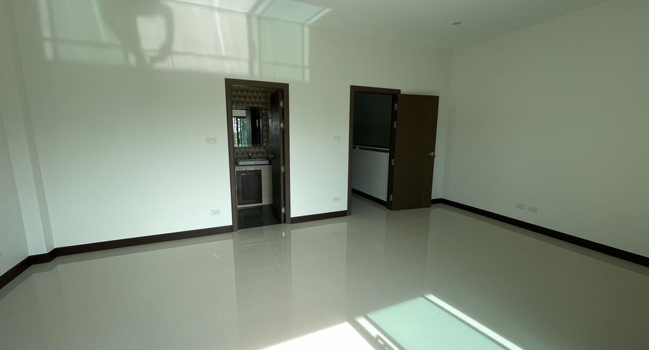 For sale 3 bedrooms house in Mueang Phitsanulok, Phitsanulok