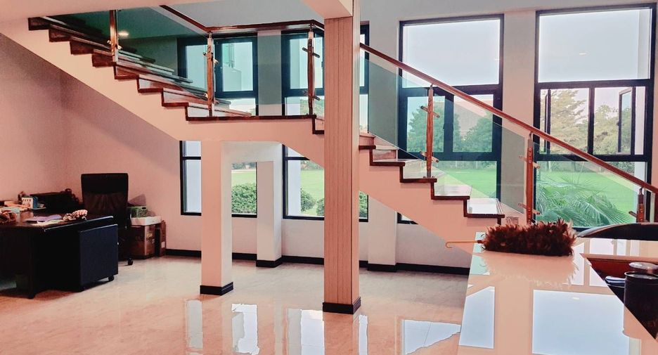 For sale 6 bedrooms house in Mueang Phitsanulok, Phitsanulok