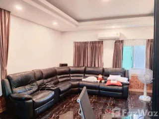 Haus zum Kauf mit 6 Zimmer in Mueang Phitsanulok, Phitsanulok
