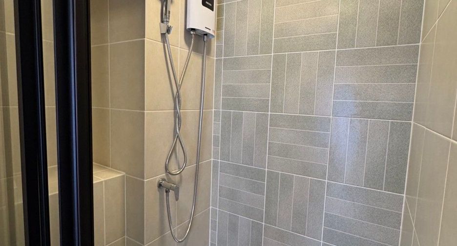 For rent studio condo in Khlong Luang, Pathum Thani