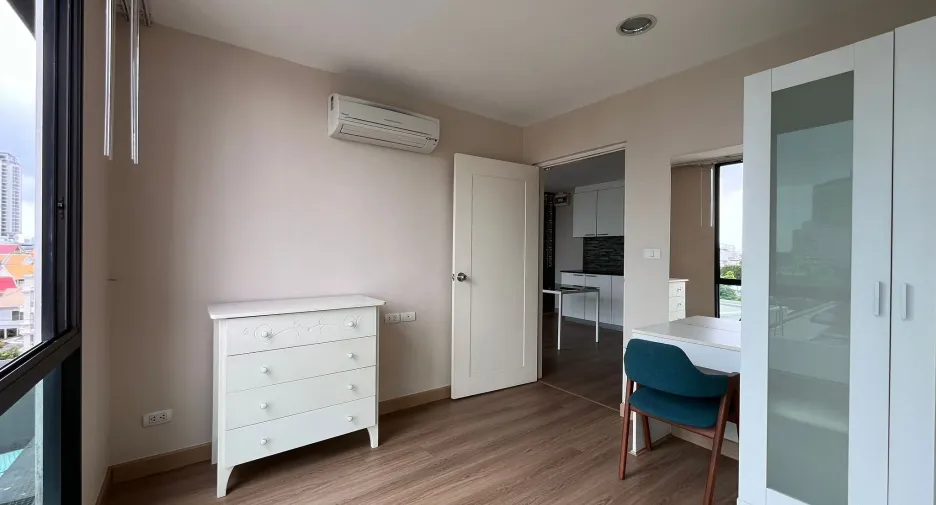 For sale 2 bedrooms condo in Watthana, Bangkok