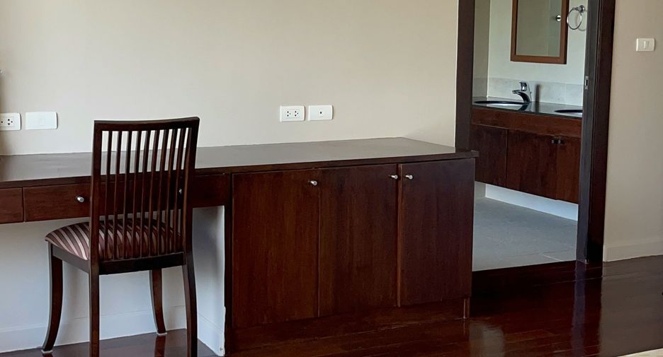 For rent 2 bedrooms condo in Kathu, Phuket
