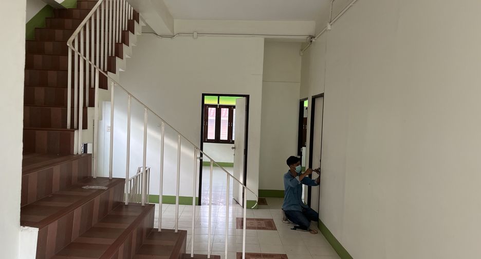 出售 和 出租 11 卧室 商业空间 在 Mueang Rayong, Rayong
