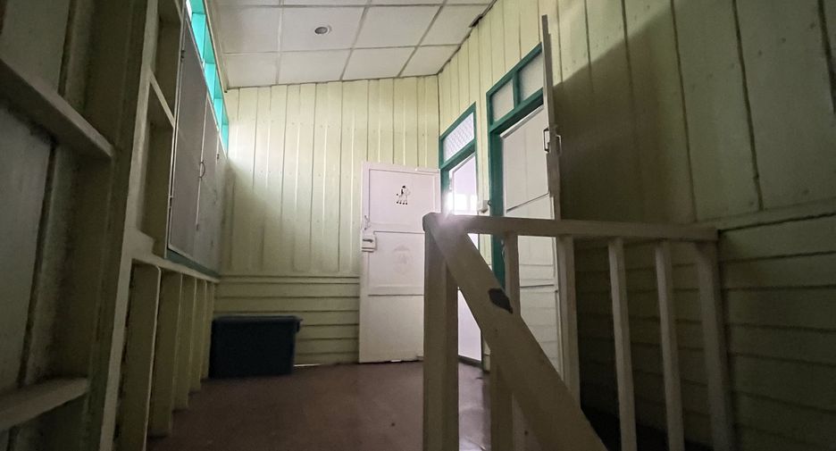 出售 和 出租 11 卧室 商业空间 在 Mueang Rayong, Rayong