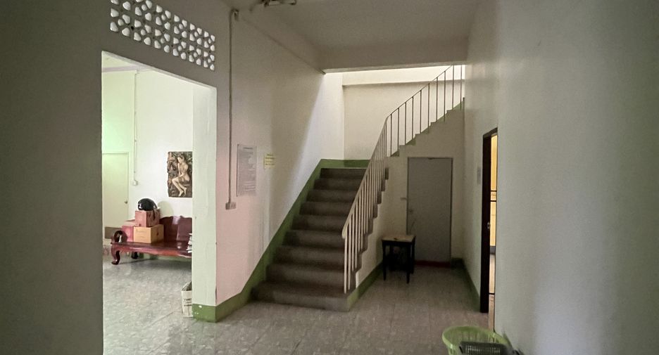 出售 和 出租 11 卧室 商业空间 在 Mueang Rayong, Rayong