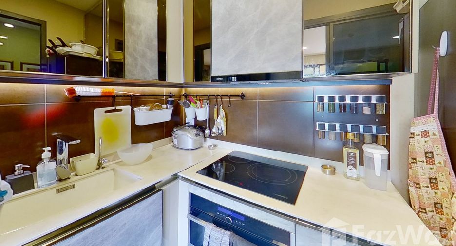 For sale 2 bedrooms condo in Khlong Toei, Bangkok