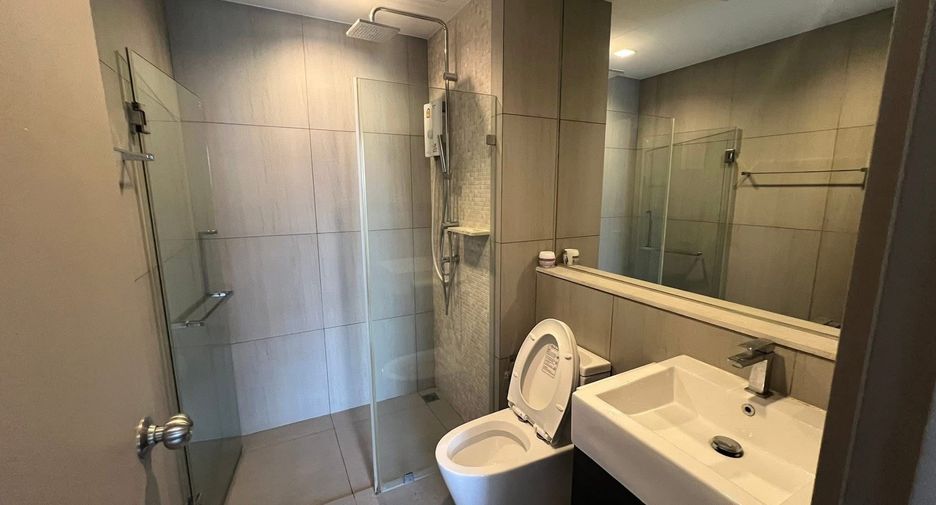 For rent studio condo in Mueang Nonthaburi, Nonthaburi