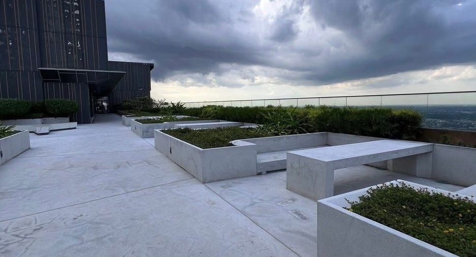 For rent studio condo in Mueang Nonthaburi, Nonthaburi