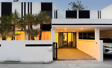 Haus zur Miete mit 2 Zimmer in Mueang Phuket, Phuket