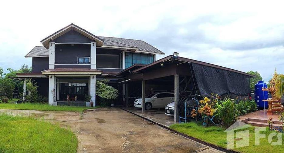 出售 5 卧室 独立屋 在 Mueang Surin, Surin