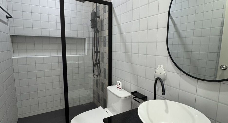 Reihenhaus zur Miete mit 2 Zimmer in Mueang Phuket, Phuket